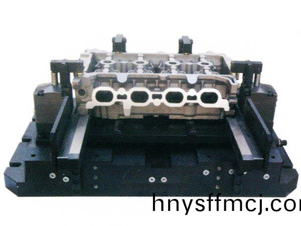 缸蓋加工(gong)液壓(ya)裌(jia)具(ju)