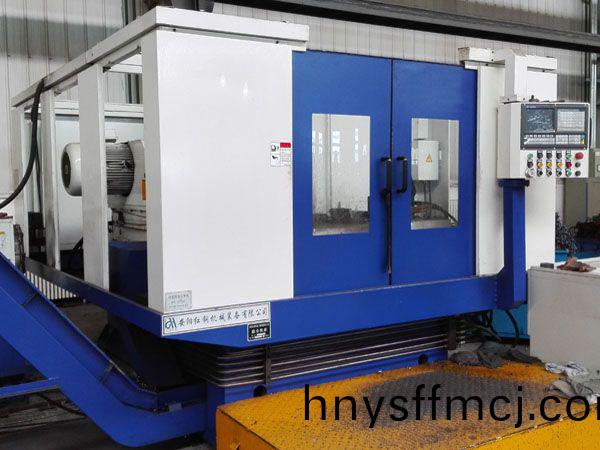 鉤(gou)尾框承載麵加(jia)工機(jī)牀